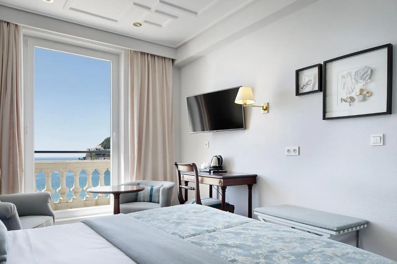Hotel De Londres Y De Inglaterra San Sebastian 4*,