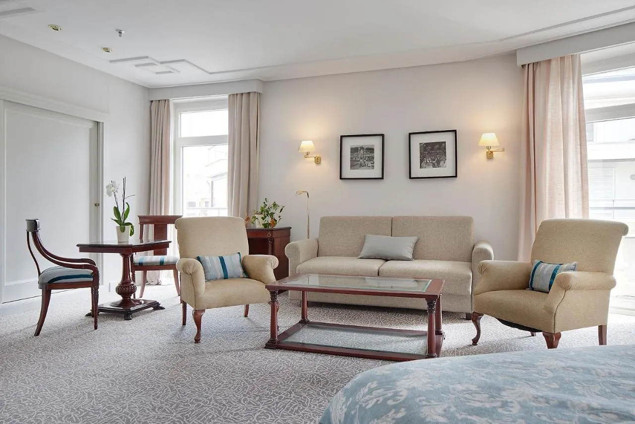 ****  Hotel De Londres Y De Inglaterra San Sebastian Spain